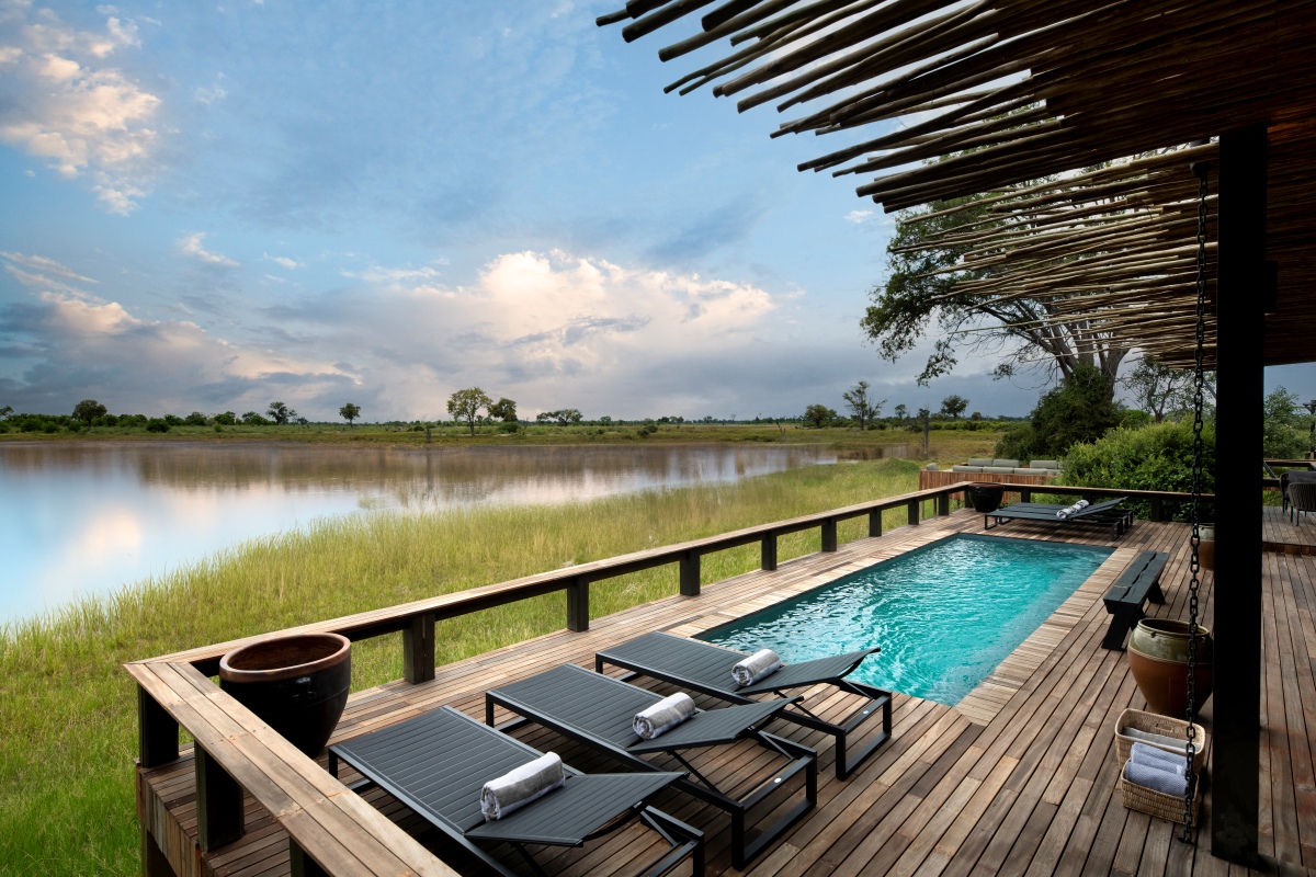 Daunara Safari Camp Main Lodge Pool