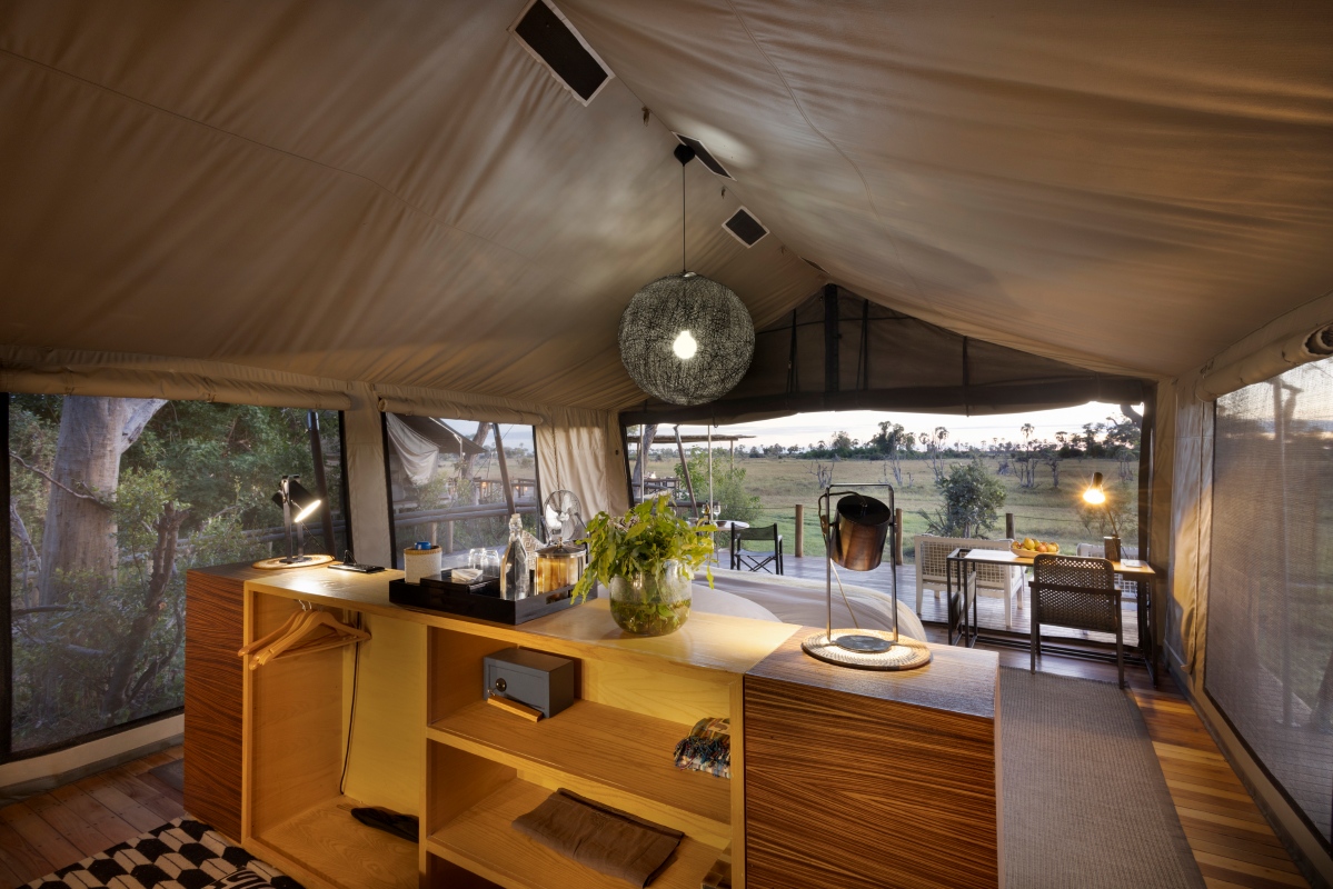 Gomoti Private Botswana - Luxury Tent Drinks