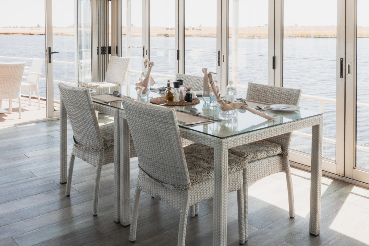 Chobe Princess Table