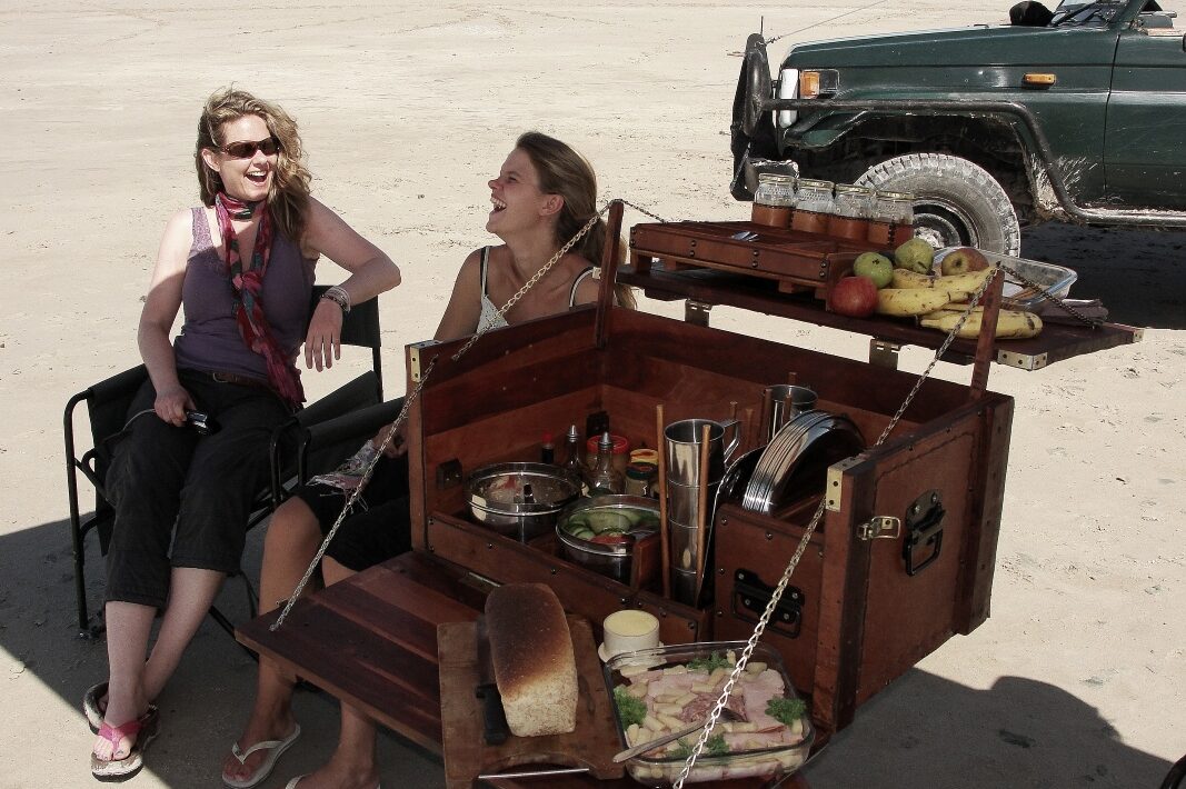 Moela Safari Lodge Drinks iand snacks in Makgadikgadi Pans