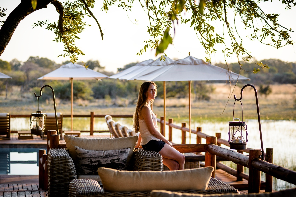 Chief's Camp Lady Outside Lounge