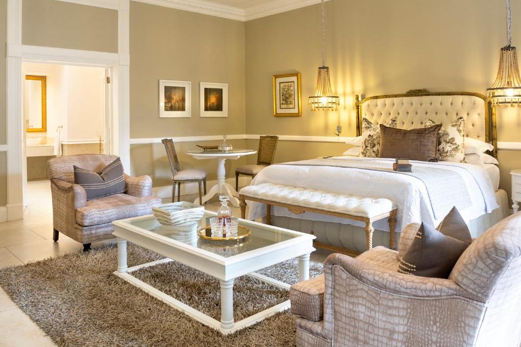 Fairlawns Boutique Hotel & Spa Room